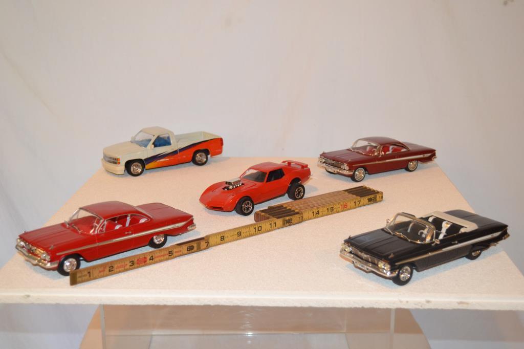 4 Model Cars & 1Truck