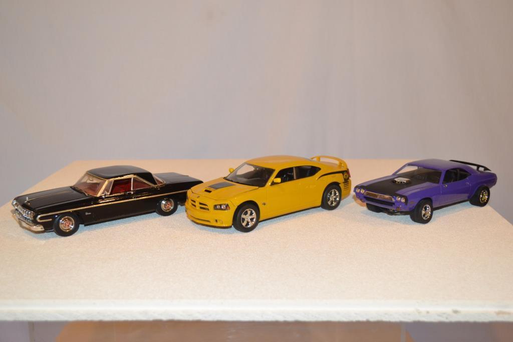 3 Model Cars, 1-25 Scale