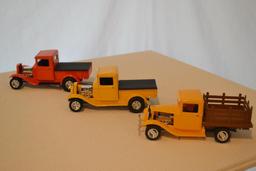 3 Lindberg Model A Pickup Trucks, 1-25 scale