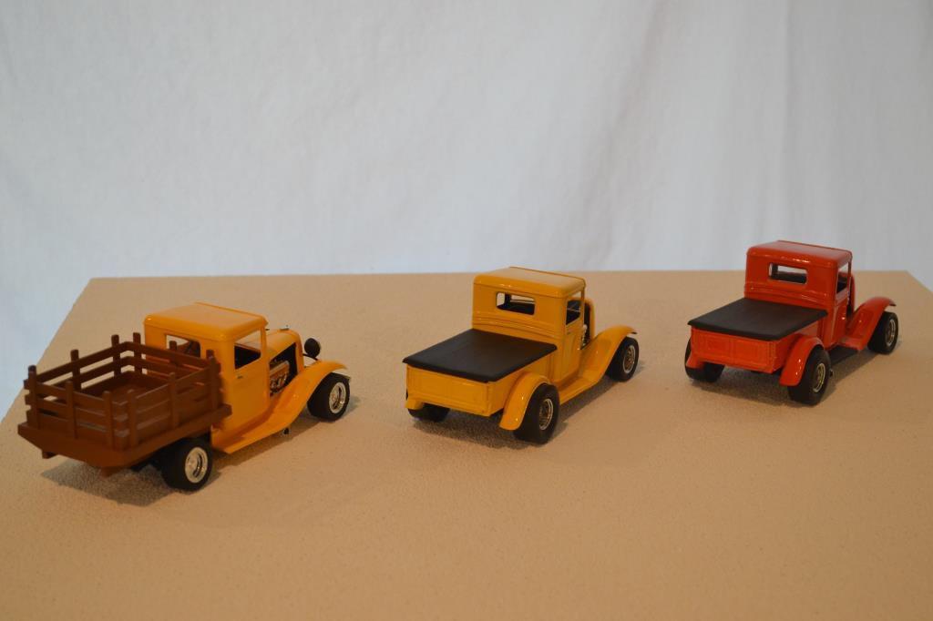 3 Lindberg Model A Pickup Trucks, 1-25 scale