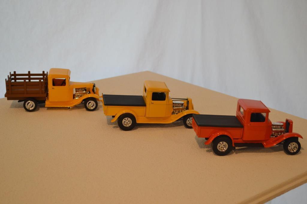 3 Lindberg Model A Pickup Trucks, 1-25 scale