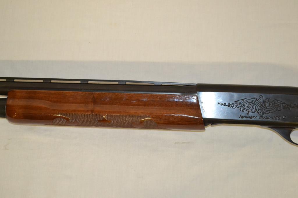 Gun. Remington Model 1100 12 ga Shotgun