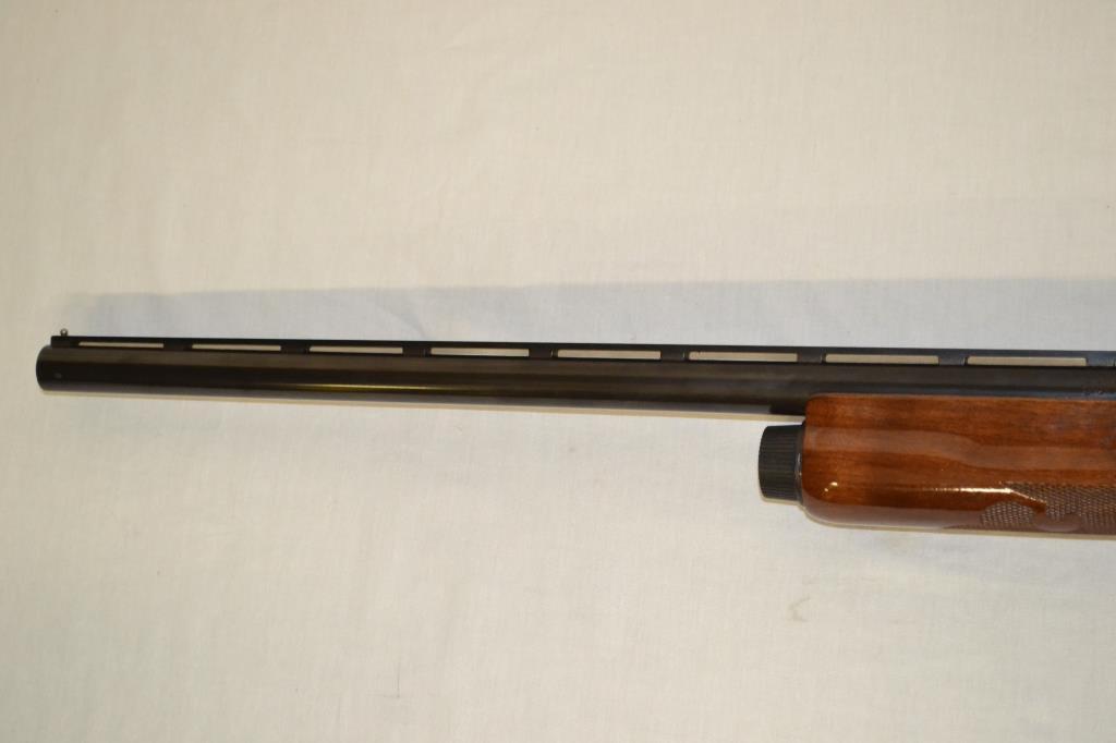 Gun. Remington Model 1100 12 ga Shotgun