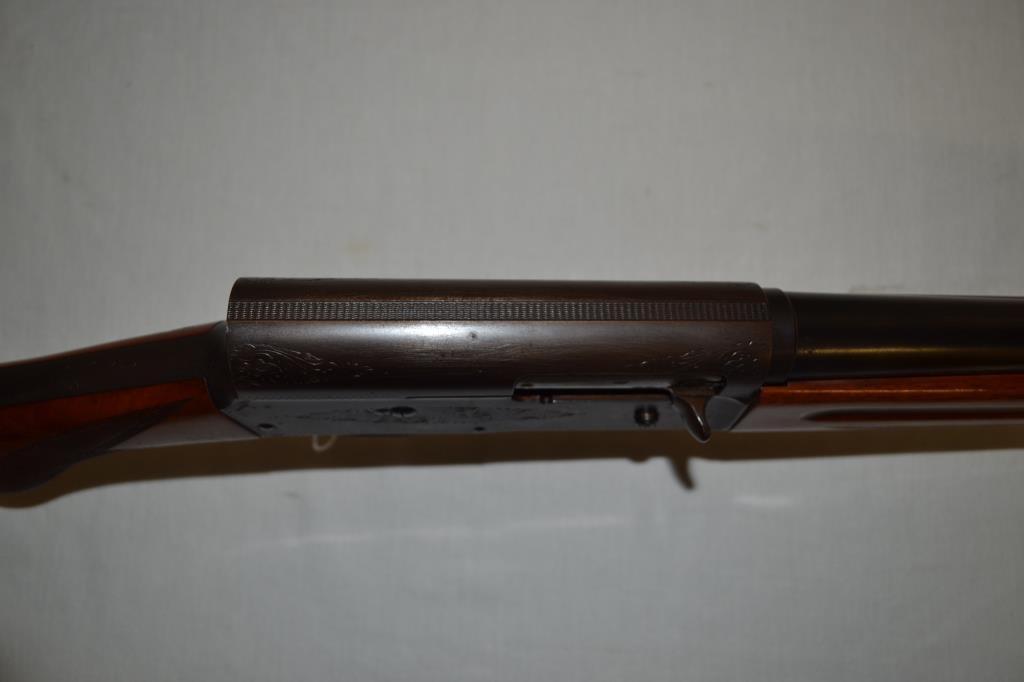 Gun. Browning Belgium Model A5 16 ga Shotgun