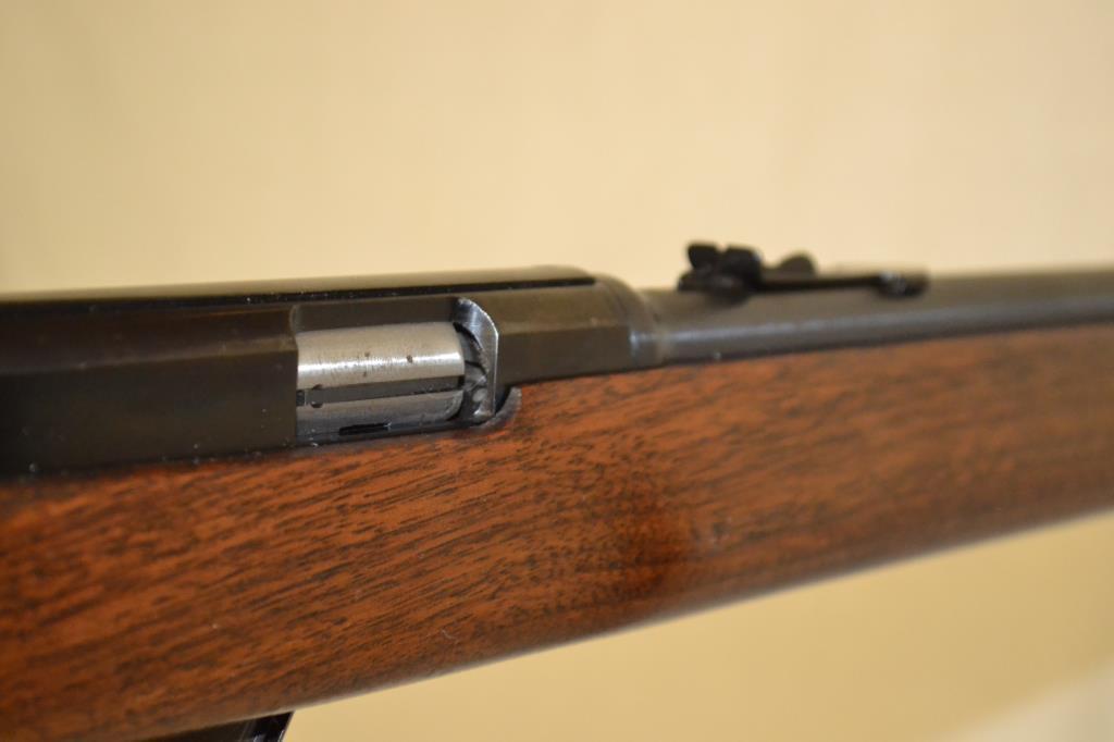 Gun. Winchester Model 77 22 lr cal. Rifle