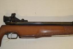 Pellet Gun. Gamo 4.5(177) cal Pellet Rifle