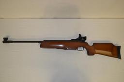 Pellet Gun. Gamo 4.5(177) cal Pellet Rifle