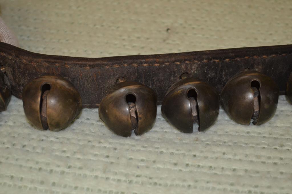 Sleigh Bells. 37 Antique New England #3 Brass Bels
