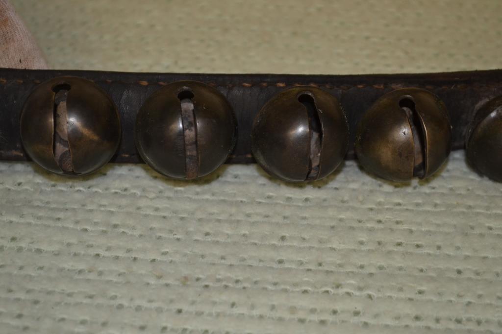 Sleigh Bells. 37 Antique New England #3 Brass Bels