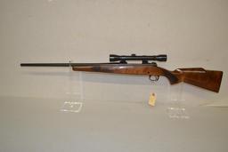 Gun. Winchester Model 670 30-06 cal Rifle