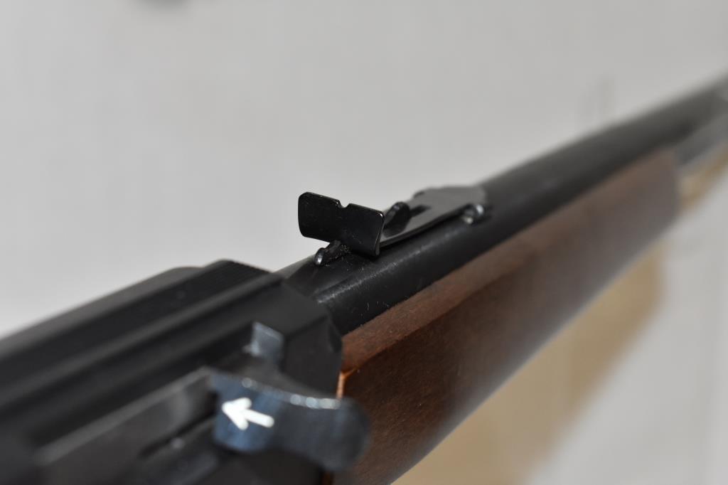 Gun. Revelation Model 150M 22 LR cal. Rifle