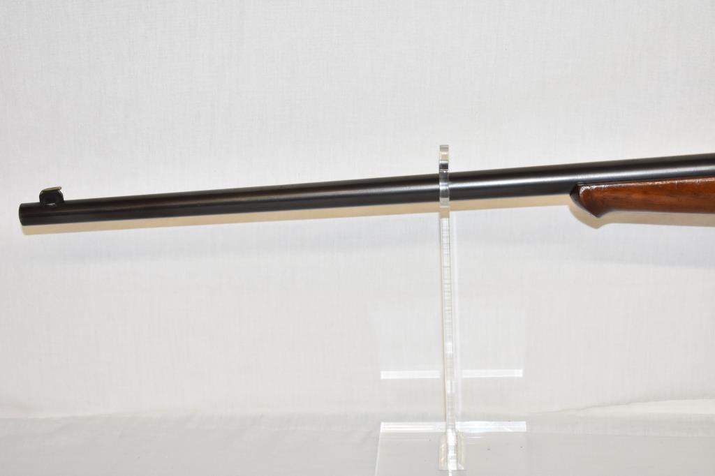 Gun. Savage Sporter 25-20 cal Rifle