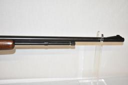 Gun. Winchester Model 72 22 cal. Rifle