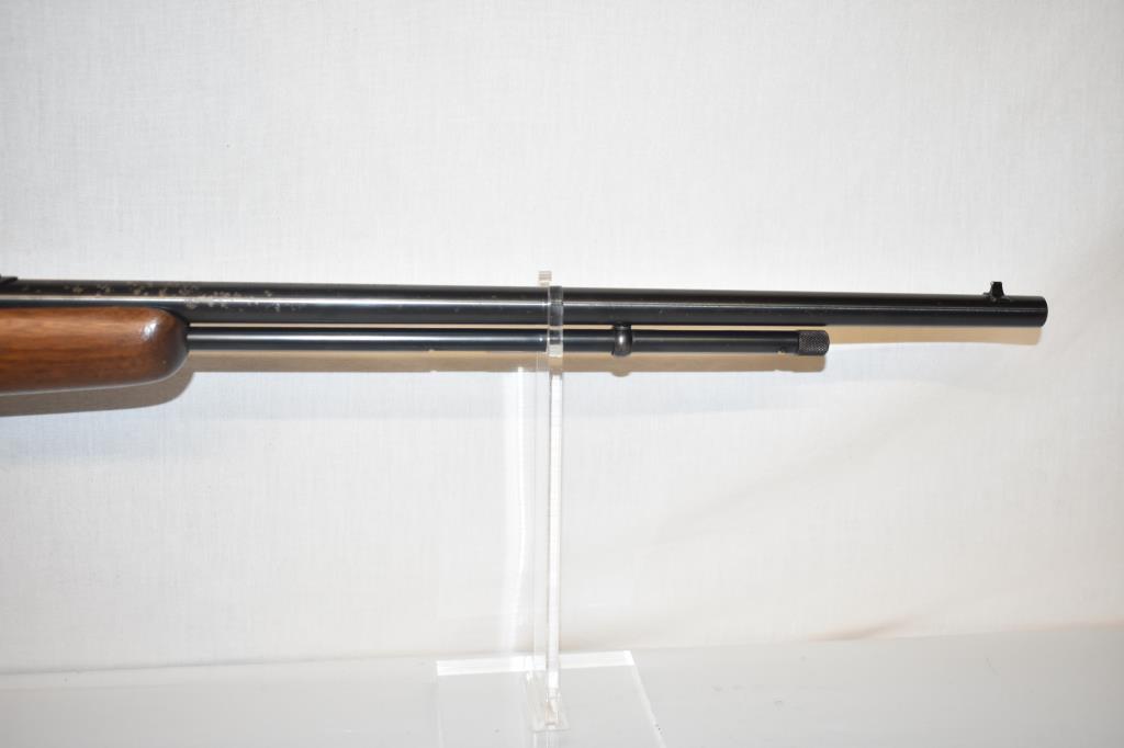 Gun. Remington Model 550-1 22 cal Rifle