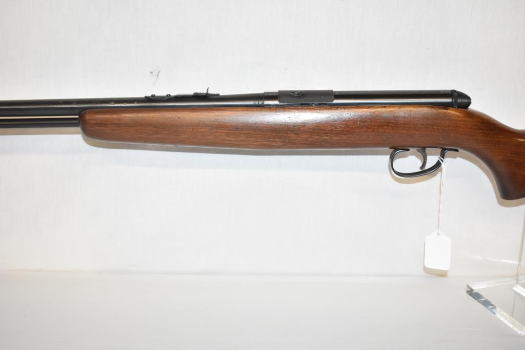 Gun. Remington Model 550-1 22 cal Rifle