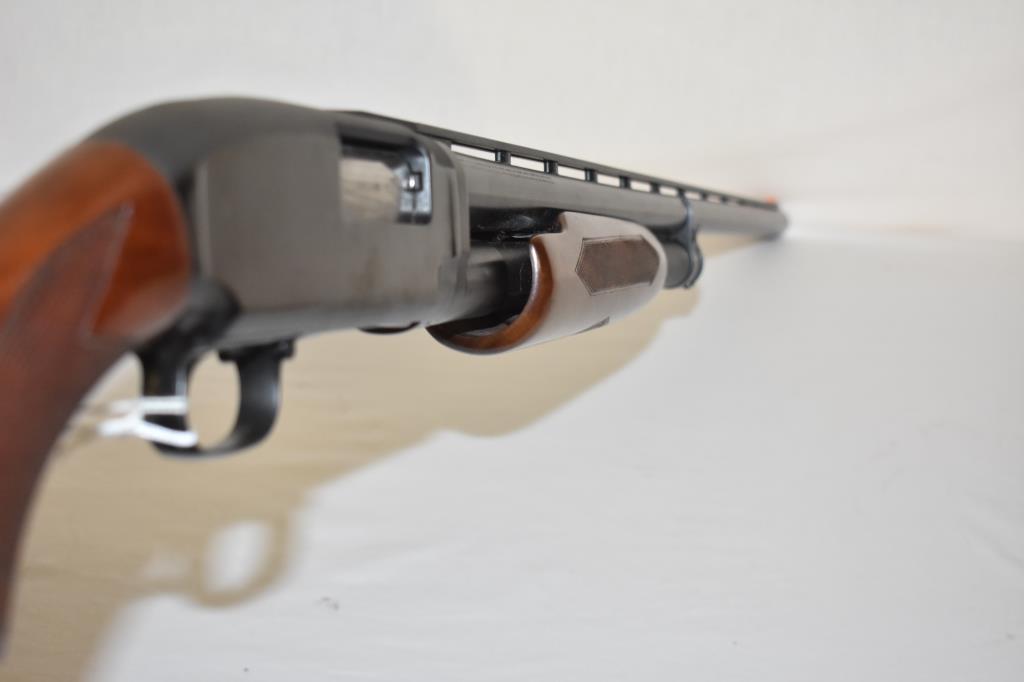 Gun. Winchester Model 12 12 ga Shotgun