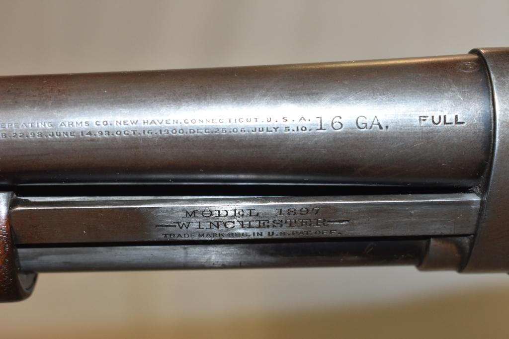 Gun. Winchester Model 1897 16 ga Shotgun