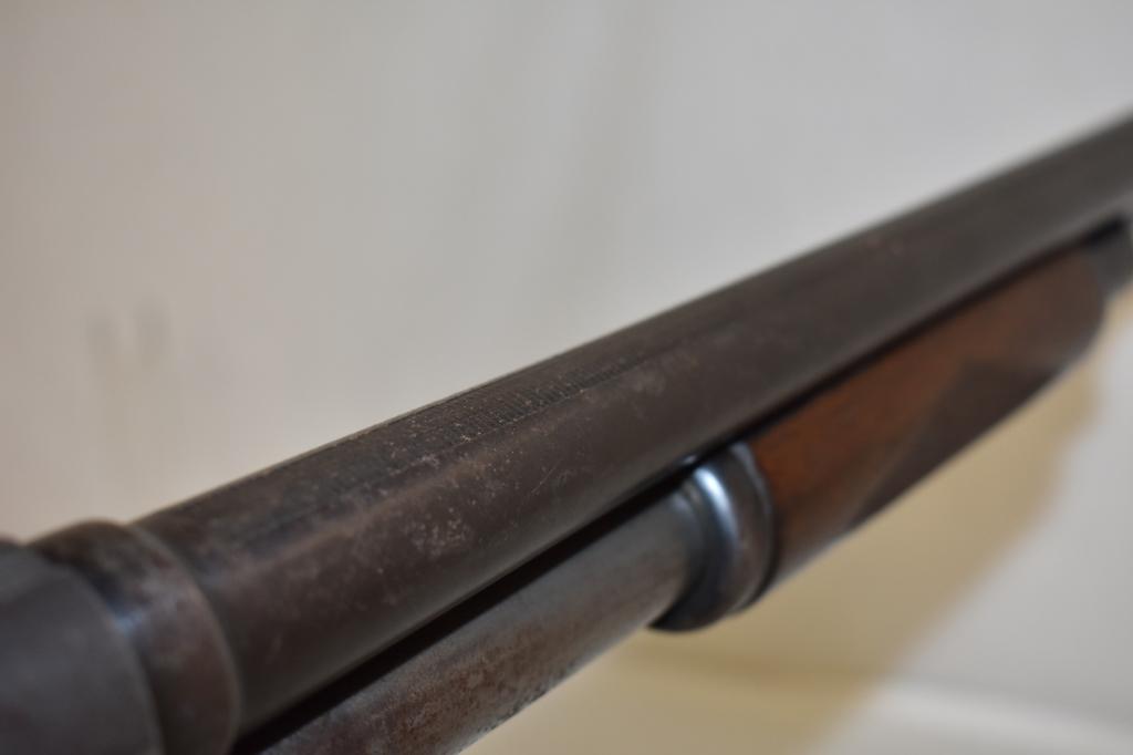 Gun. Wards Model 60-SB620-a 12ga Shotgun