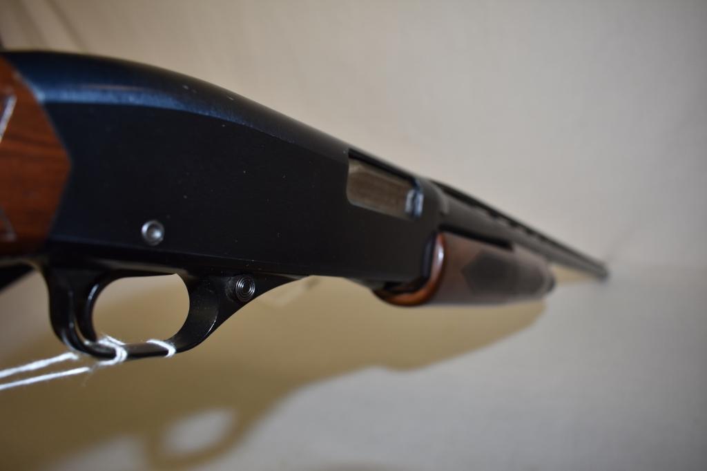 Gun. Winchester Model 1200 20 ga Shotgun