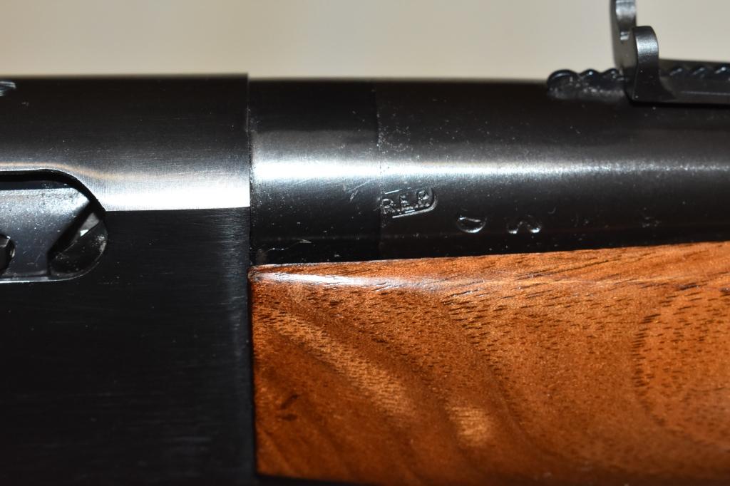 Gun. Remington Model 740 244 cal Rifle