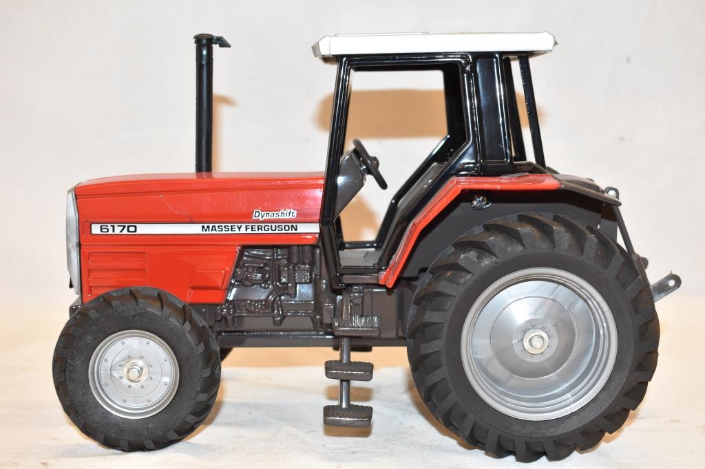 Massey Ferguson Dynashift 1/16 Scale Tractor Toy