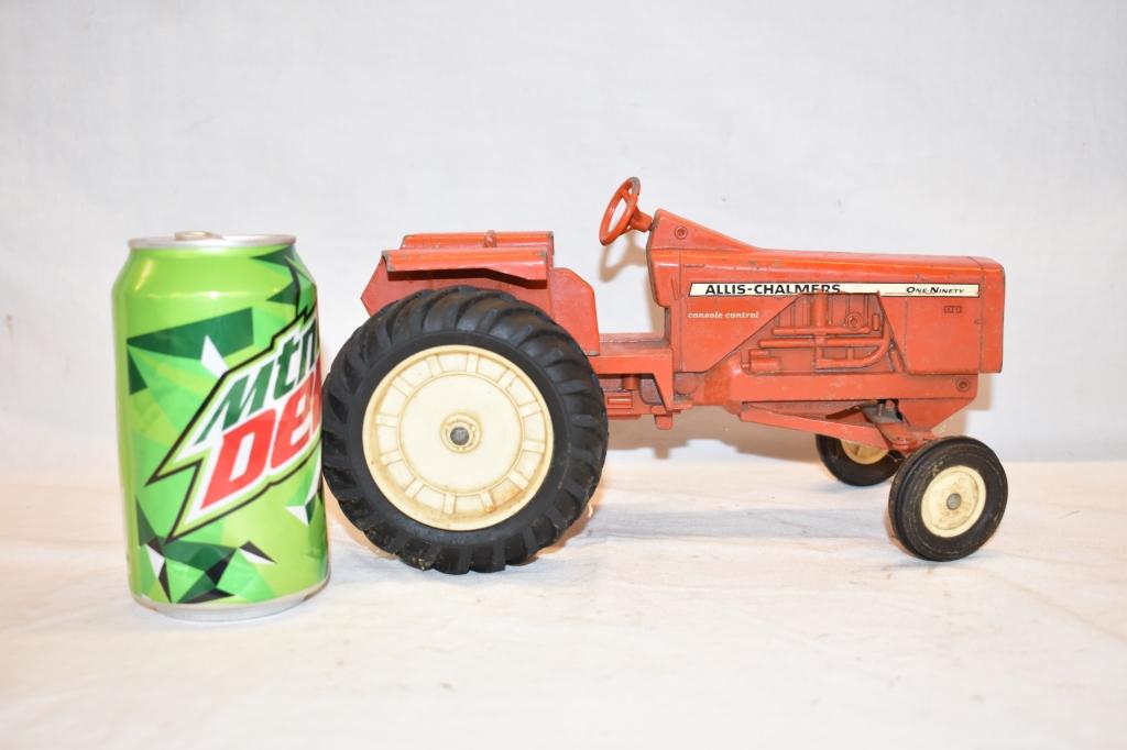 ERTL Allis Chalmers 1/16 Scale Tractor Toy