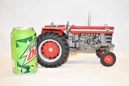 Massey Ferguson 1/16 Scale Tractor Toy