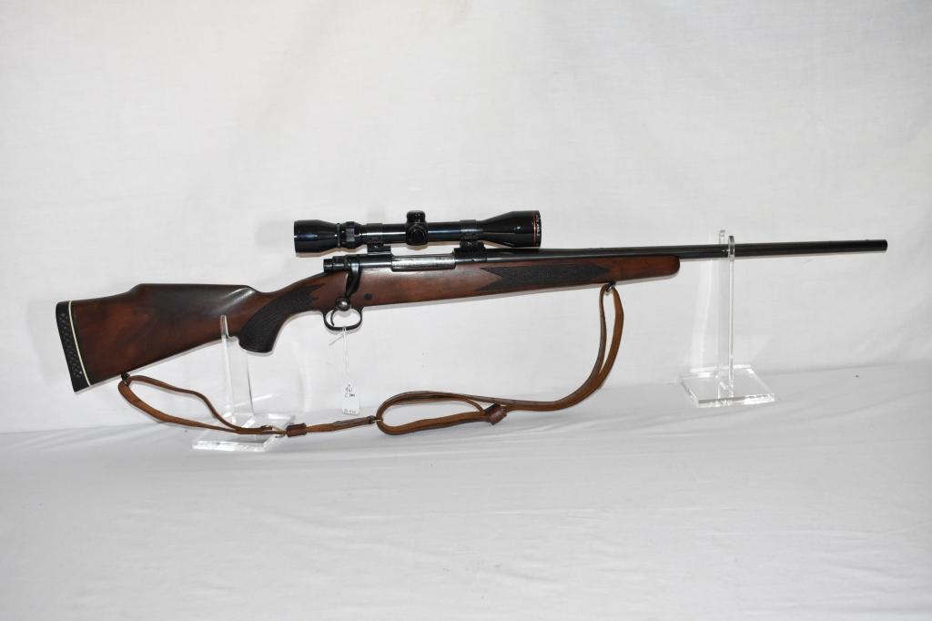 Gun. Winchester Model 70  308 win cal Rifle