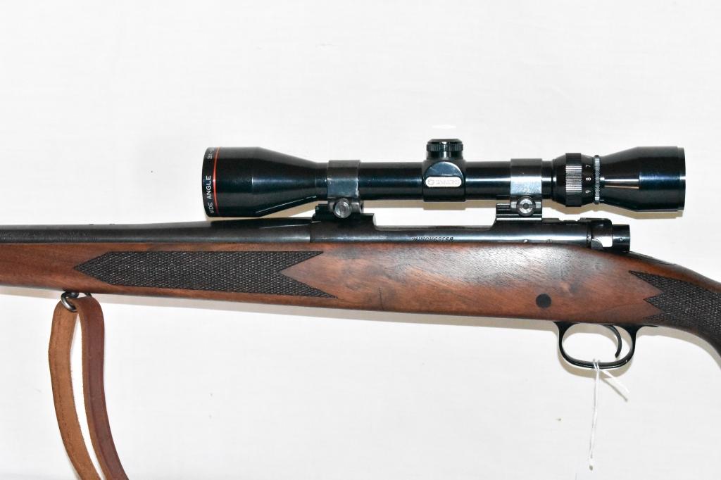Gun. Winchester Model 70  308 win cal Rifle