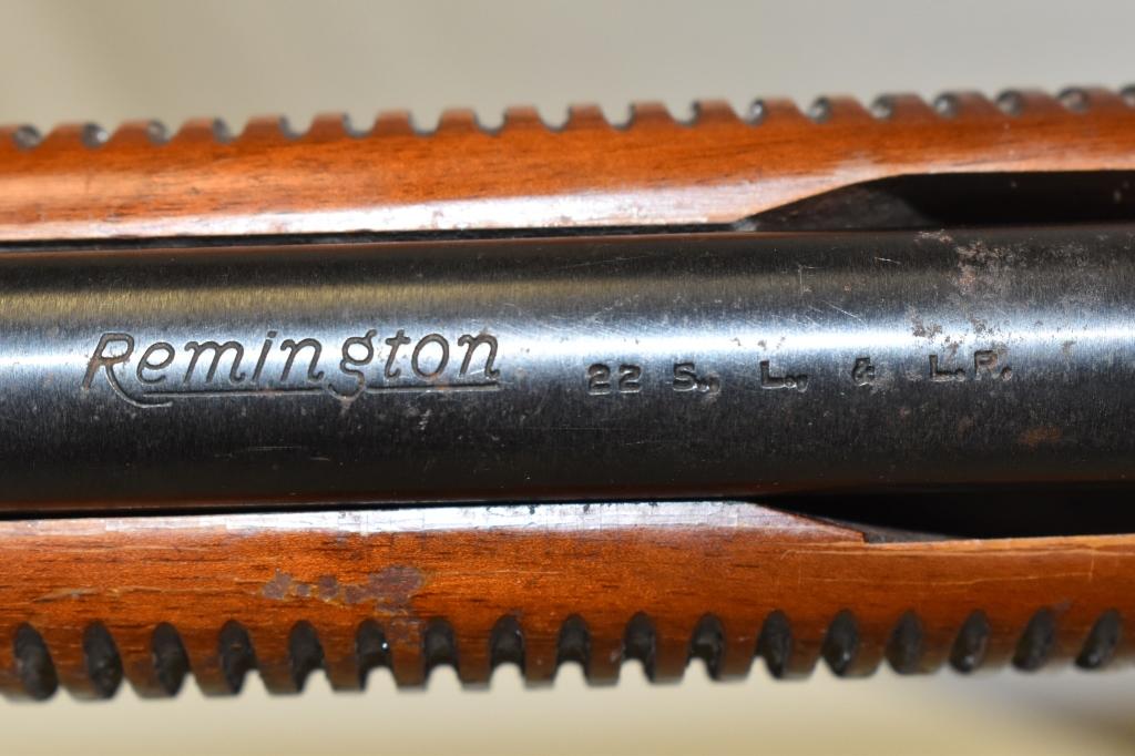 Gun. Remington Model 572 Fieldmaster 22 cal Rifle