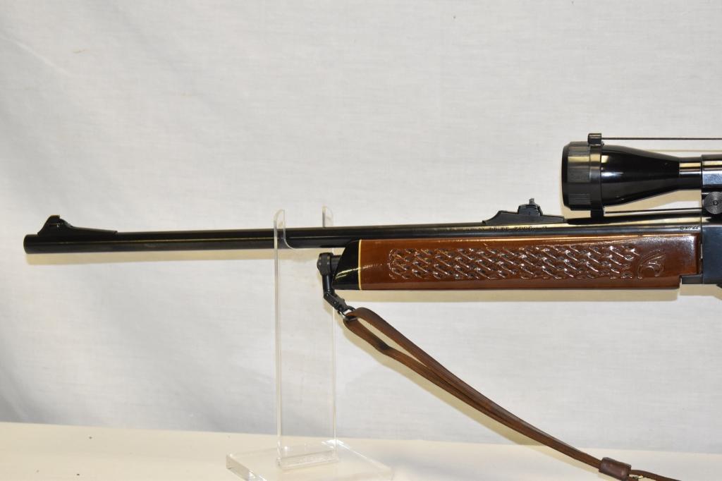 Gun. Remington Model 742 Delux 30 06 cal. Rifle