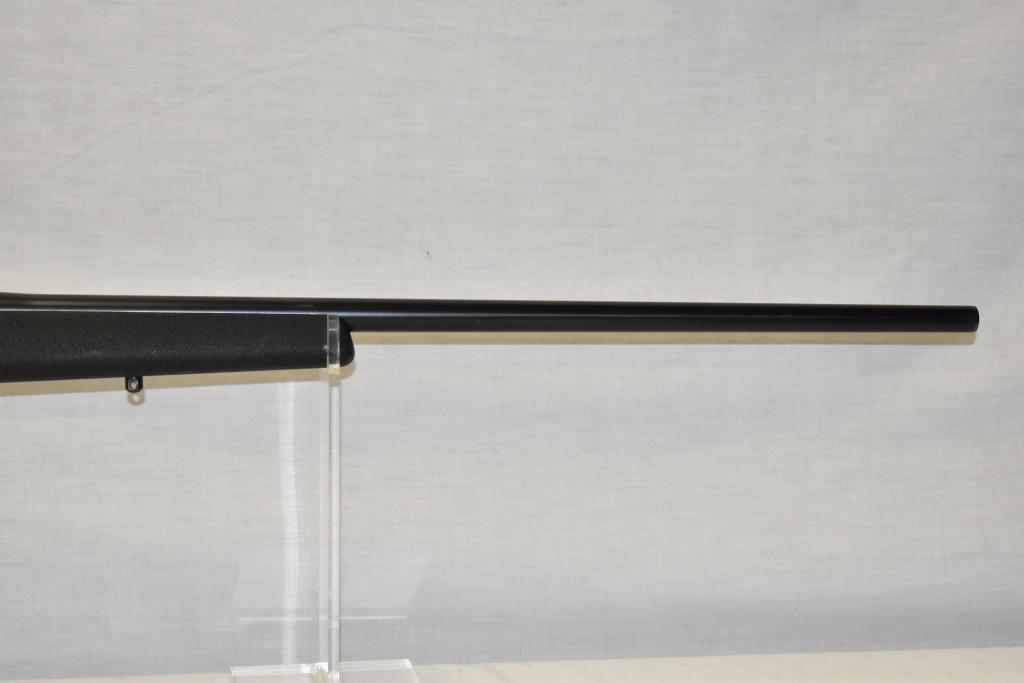 Gun. Weatherby Mark V  7mm Wby Mag cal Rifle