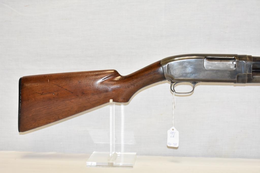 Gun. Winchester Model 1912 12 ga Shotgun