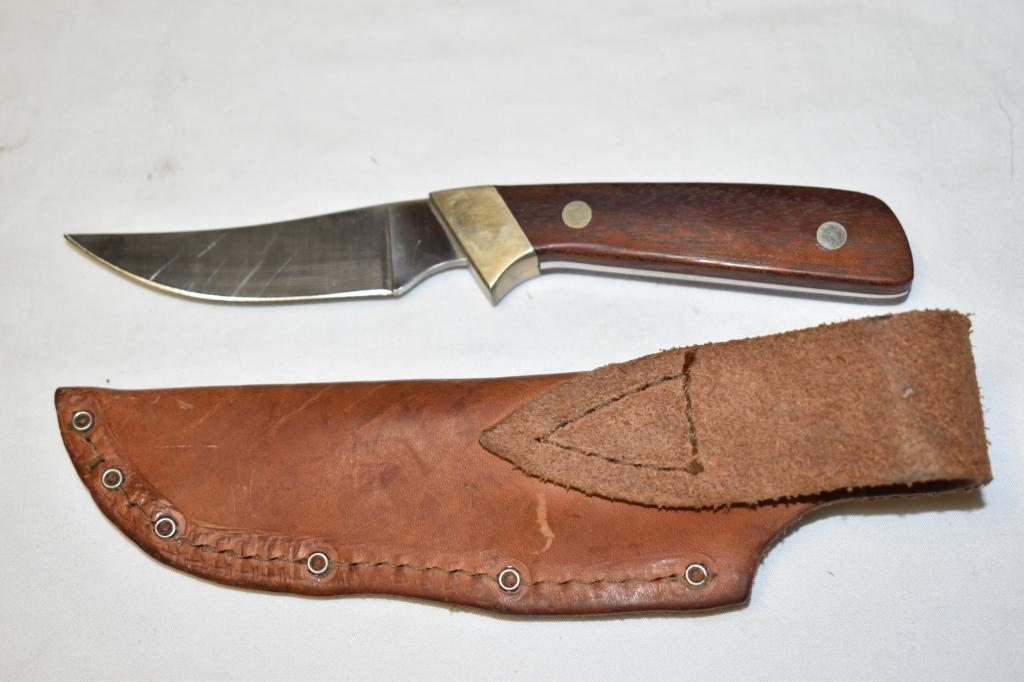 Four Folding Knives, Two Fixed Knives & Sheaths