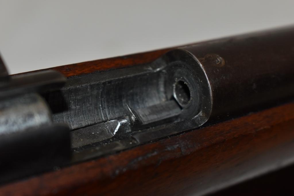 Gun. Winchester Model 60A 22 cal Rifle