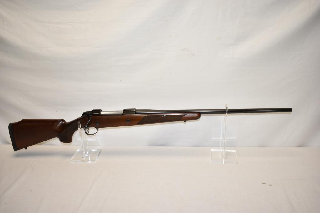 Gun. Sako Model V 338 win cal Rifle