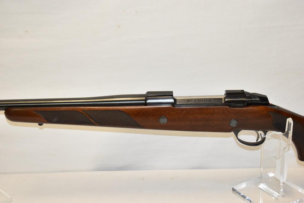 Gun. Sako Model V 338 win cal Rifle