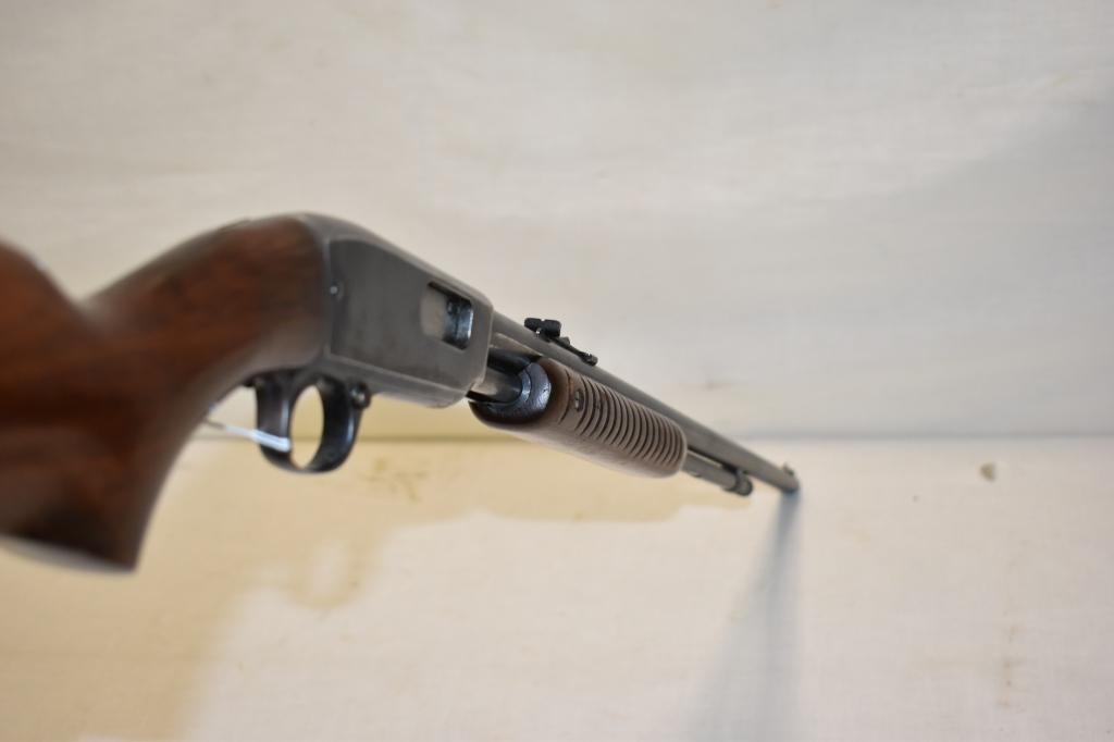 Gun. Winchester Model 61 22 cal Rifle