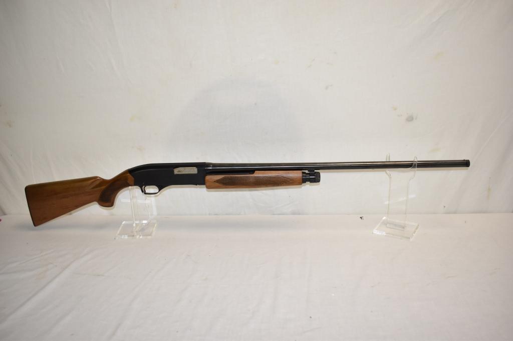 Gun. Winchester Model 1200 20 ga Shotgun