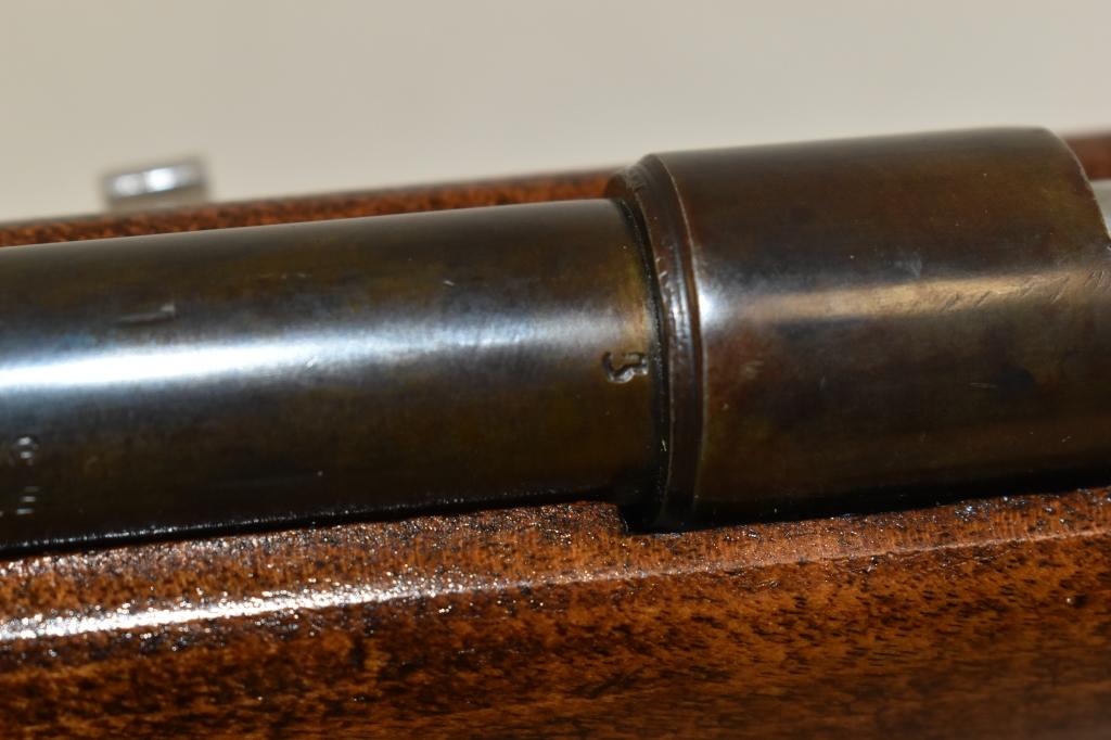 Gun. Pioneer Model 26  22 cal Rifle