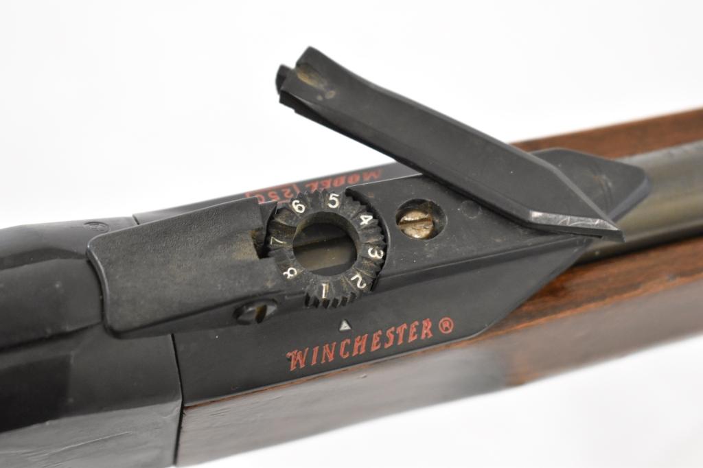 Gun. Winchester Model 250 22 cal Rifle