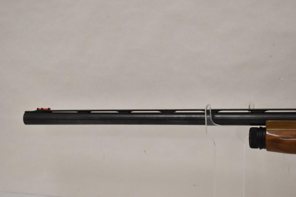 Gun. Benelli Super Black Eagle 3.5 in12ga Shotgun