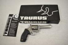 Gun. Taurus Model 941 SS 22 Mag Cal Revolver