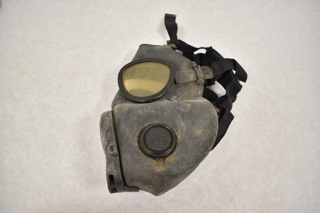 USA. 1917 Military Gas Mask