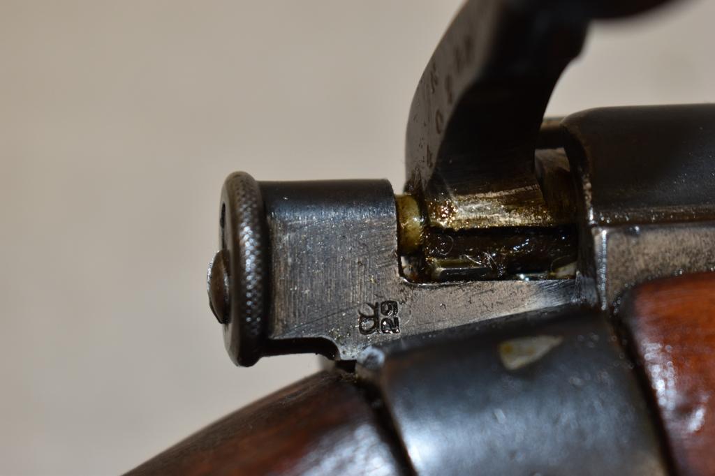 Gun. Enfield 1916 303 Cal. Rifle