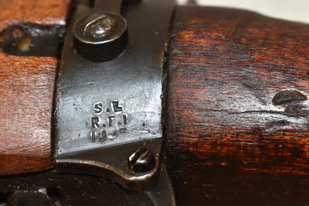 Gun. Enfield 1916 303 Cal. Rifle