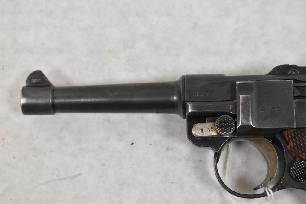 Gun. German Luger 1916 9mm Pistol with Holster & Tool