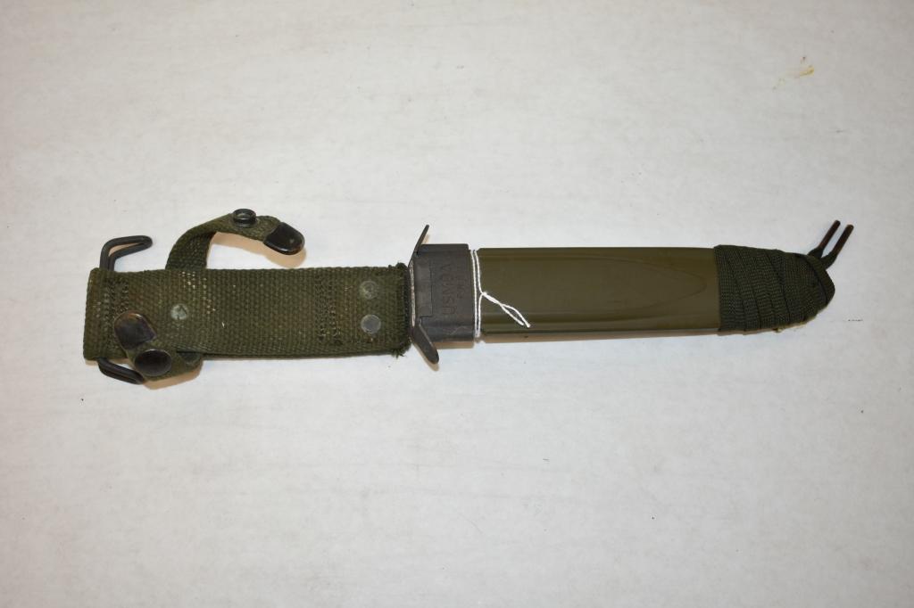 US Colt Carbine Bayonet and Scabbard