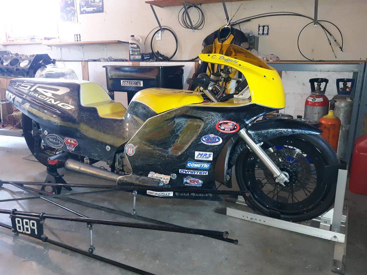 Suzuki Drag Bike