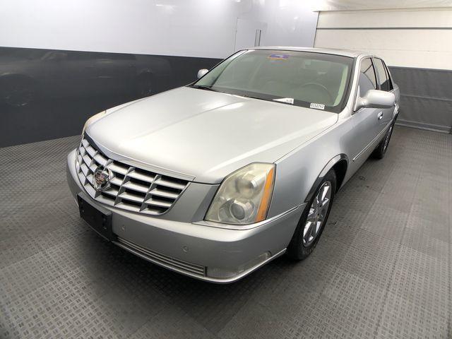 2011 CADILLAC DTS